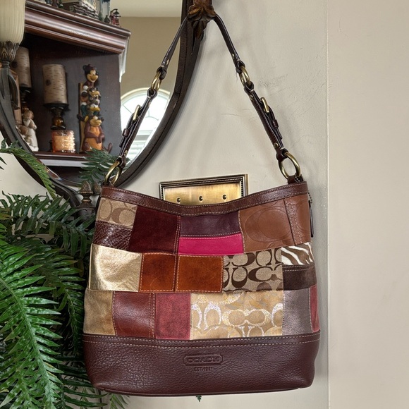 Coach Genuine Leather Patchwork Multicolor Shoulder Bag Signature C Metallic - Picture 1 of 16